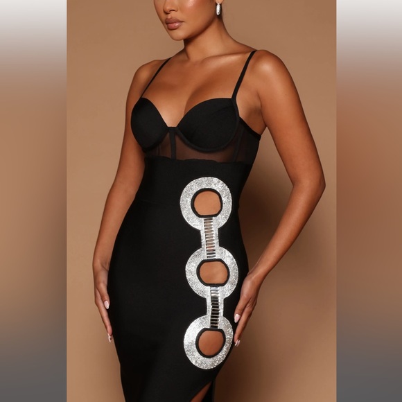 ✨NWT FASHION NOVA Tori Bandage Midi Dress in Size L - Picture 4 of 12